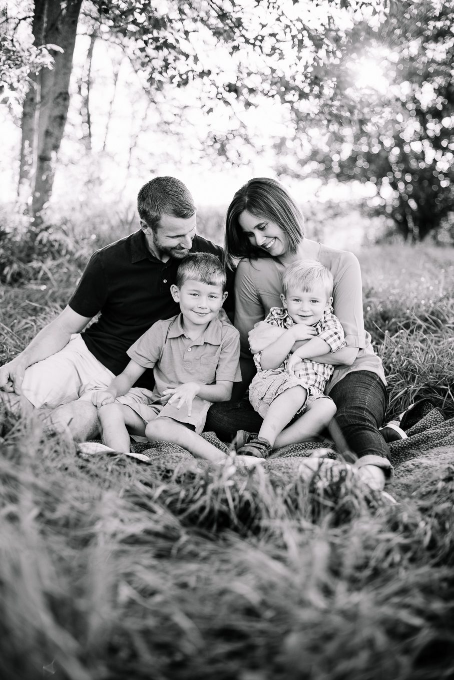 wisconsin black and white family photographer
