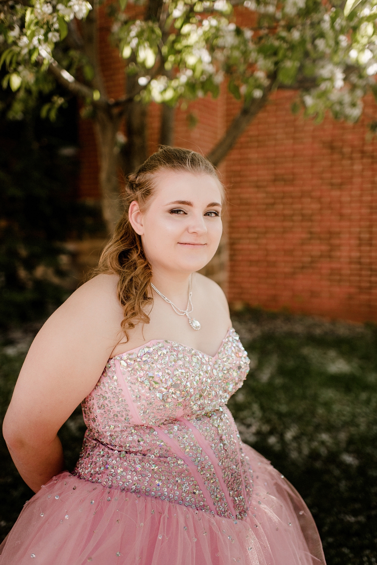 Spring photos for Baraboo Prom event