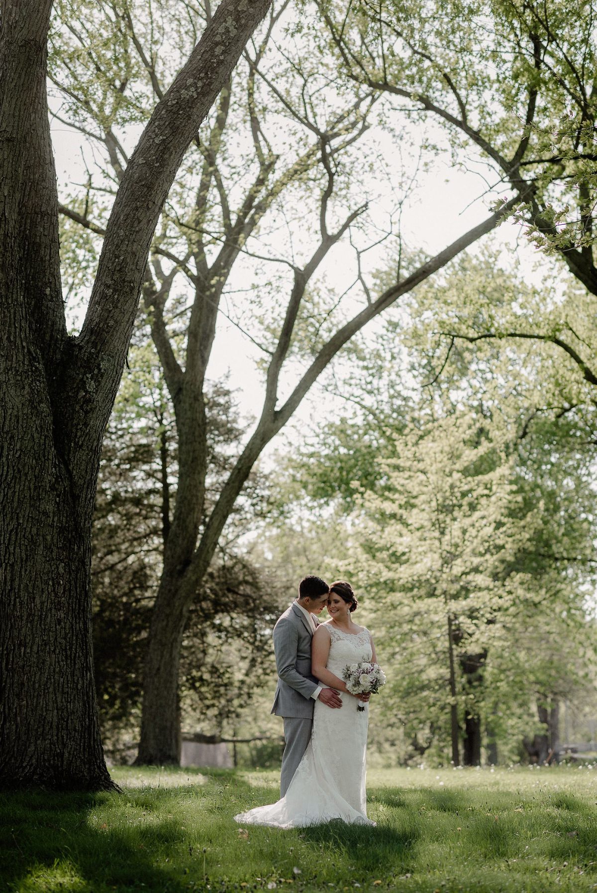 Wisconsin Dells Wedding bride and groom portraits