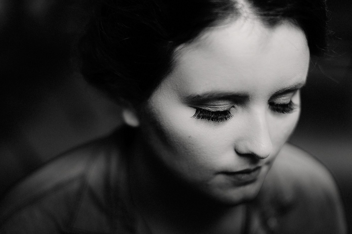 Classic black and white bridal portrait of Dominique