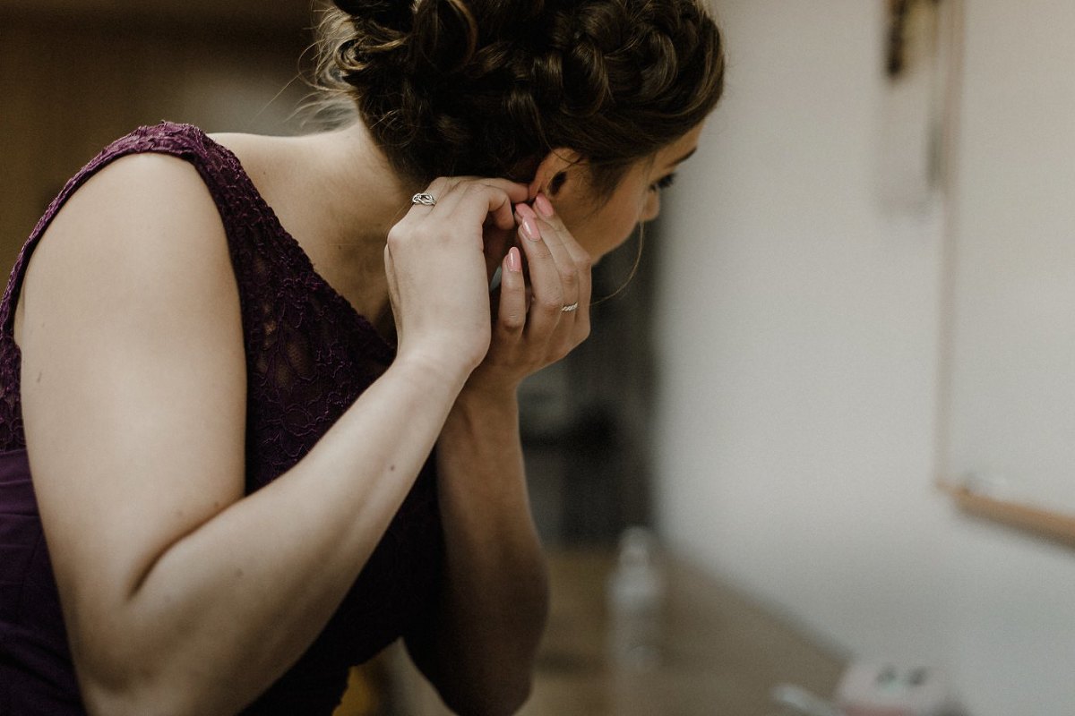 Bridesmaid getting ready