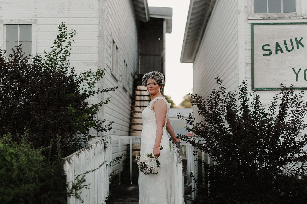 Bridal portraits in Baraboo