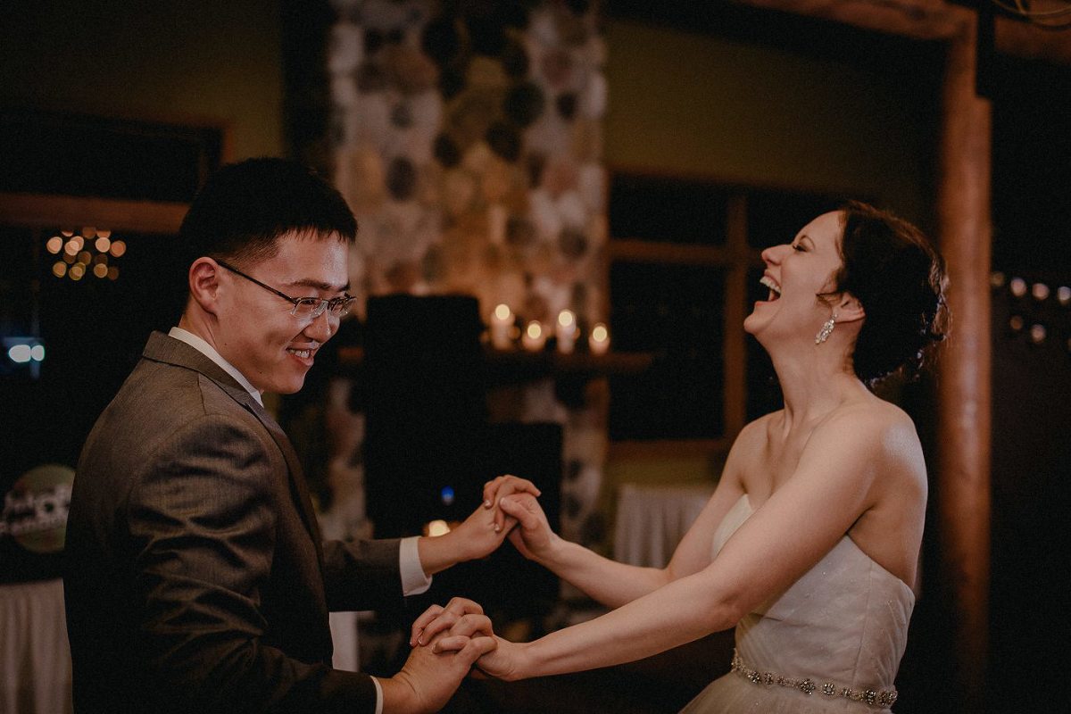 Winter wedding in Baraboo Wisconsin