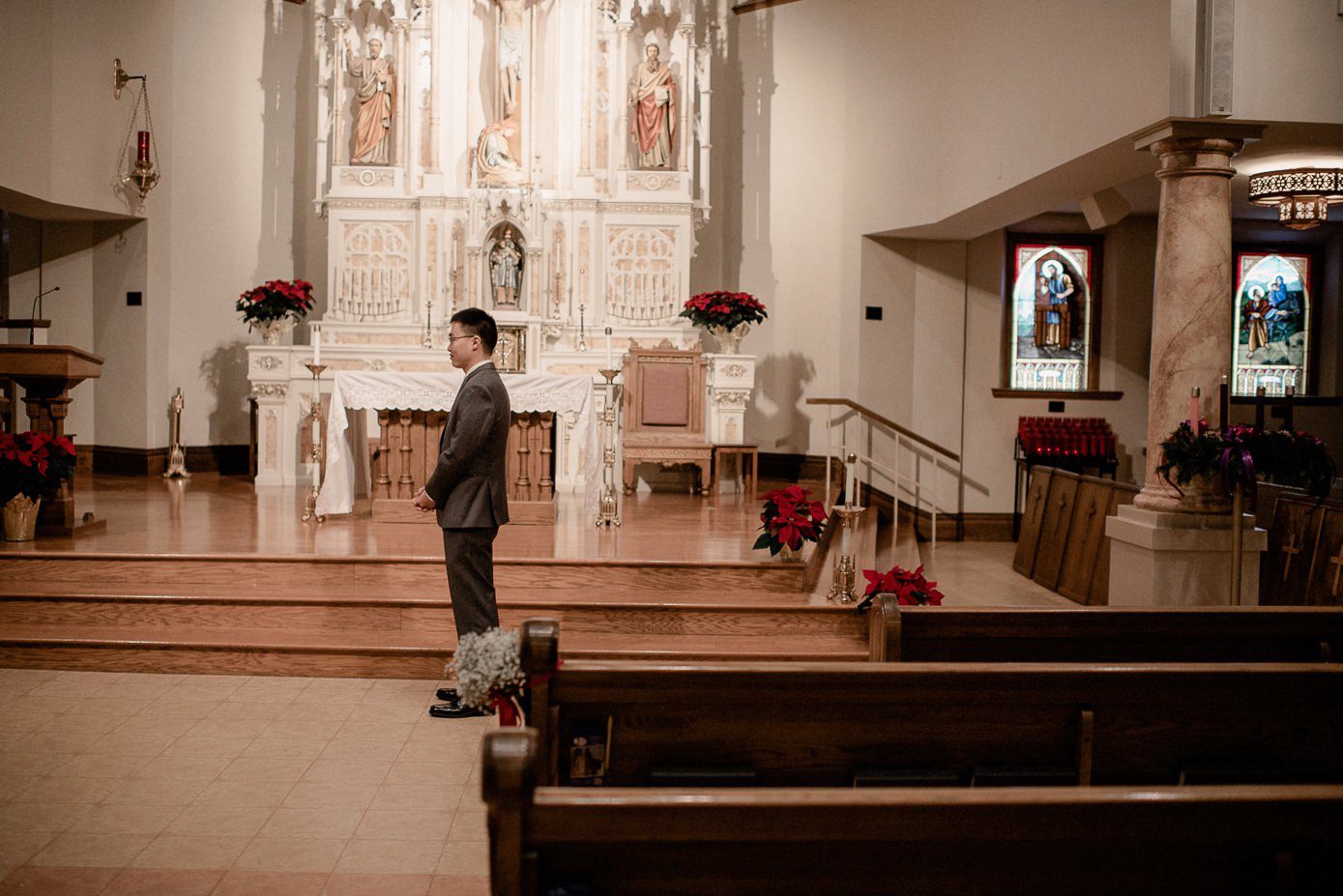 Baraboo wedding first look