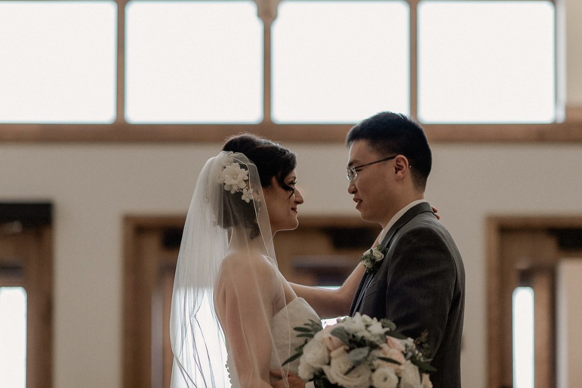 Baraboo winter wedding by Treasures Beyond Time
