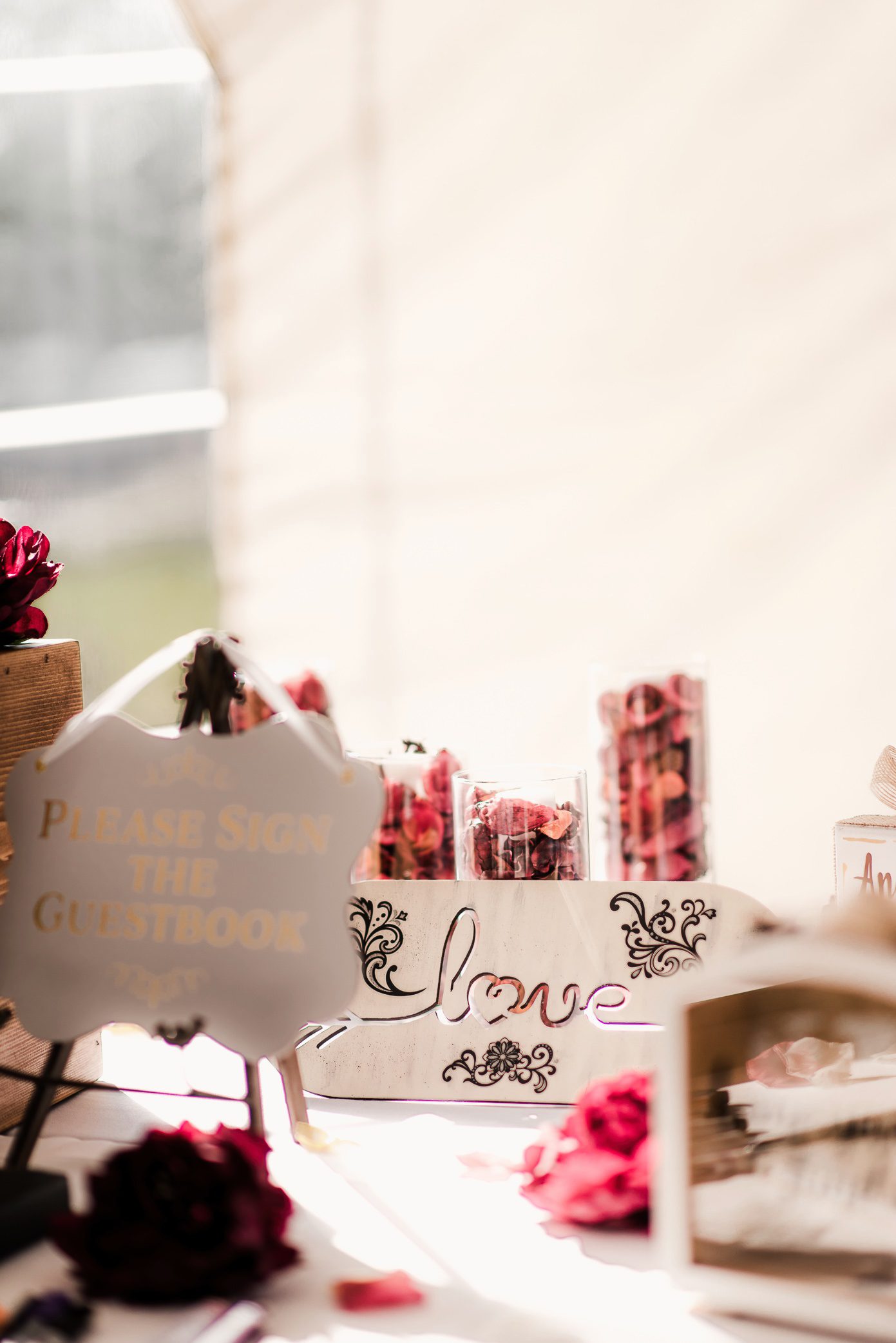 Reception table detail shot