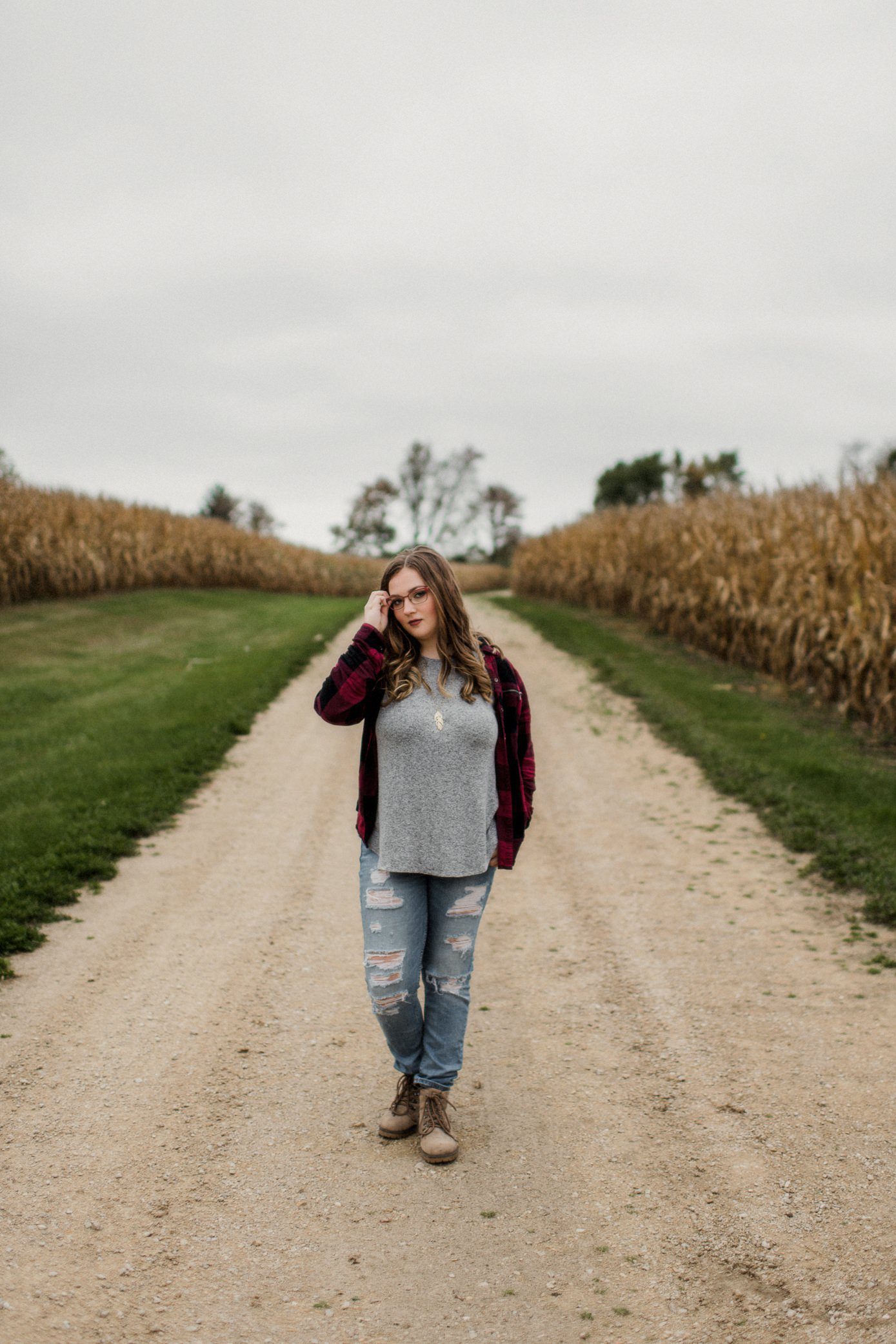 Poynette senior photos on old gravel road