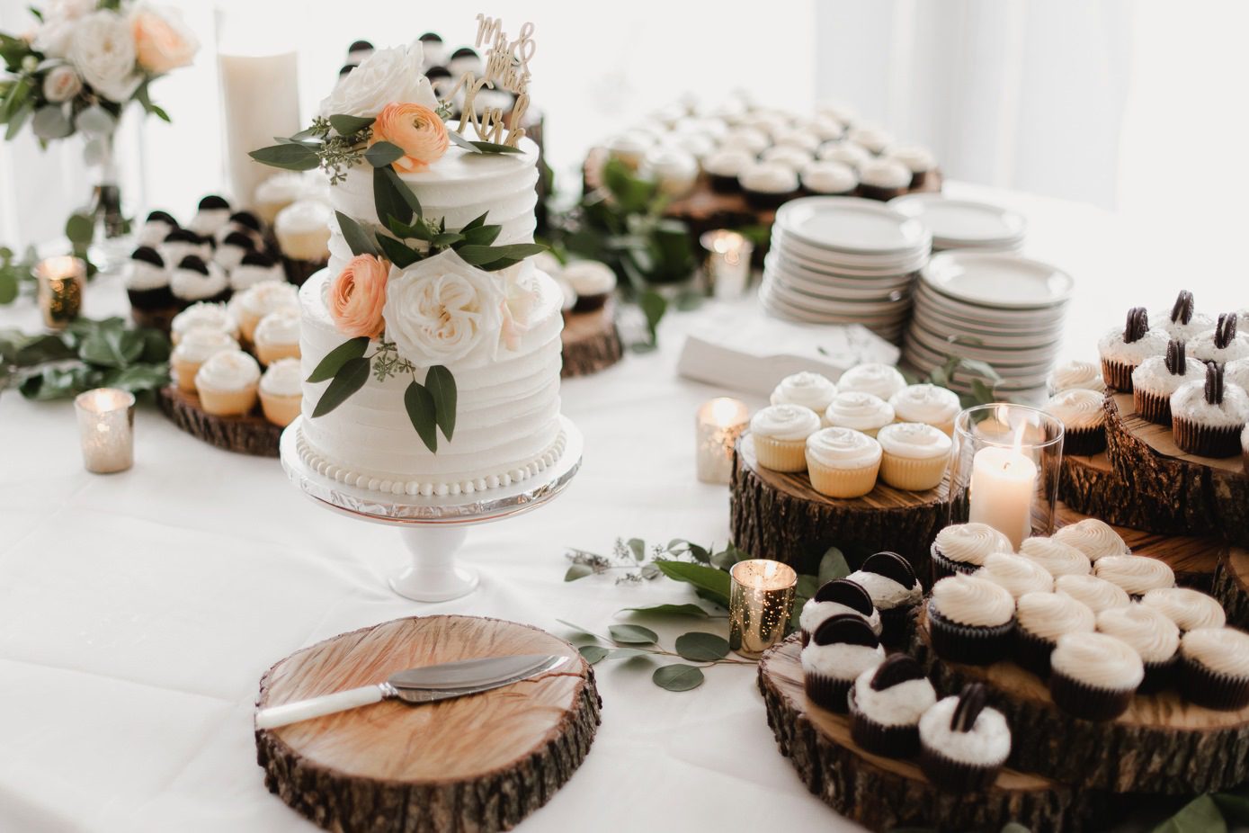 Dessert table at Chula Vista wedding in WI Dells.