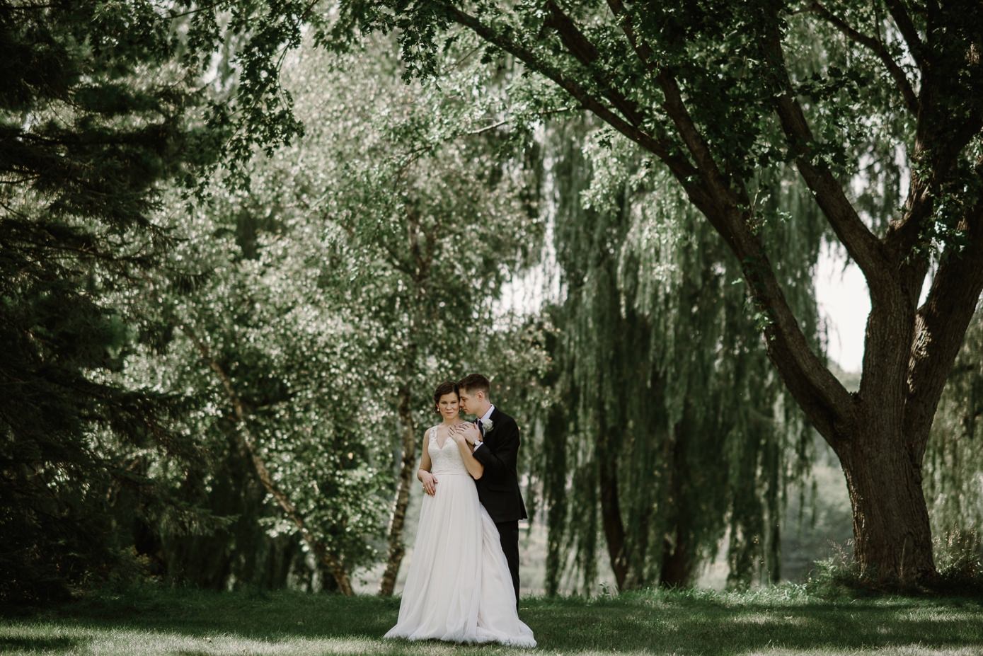 Wisconsin bride and groom