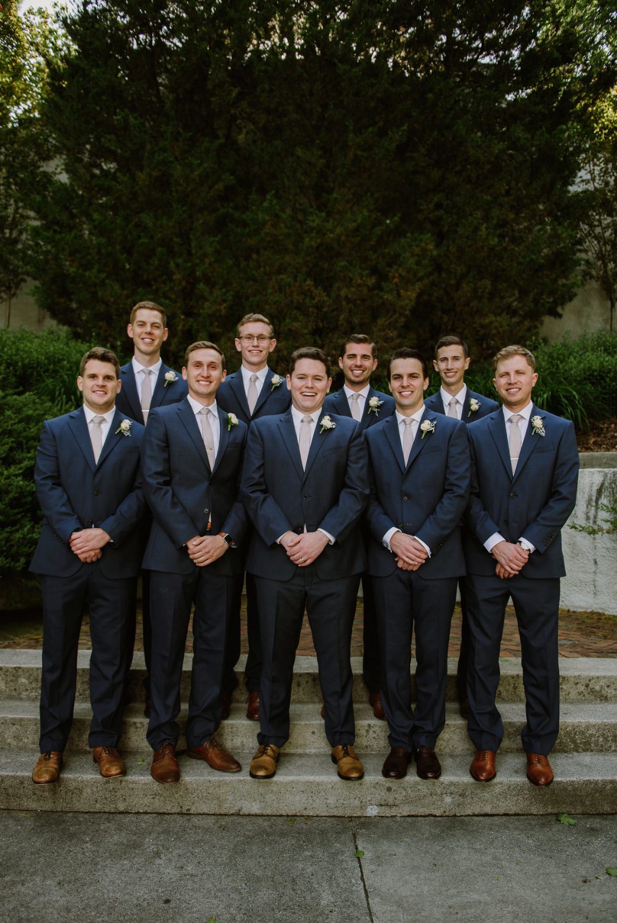 Lake Park Milwaukee Wisconsin bridal party photos