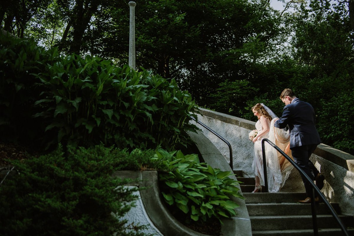 wedding photos at Lake Park Milwaukee