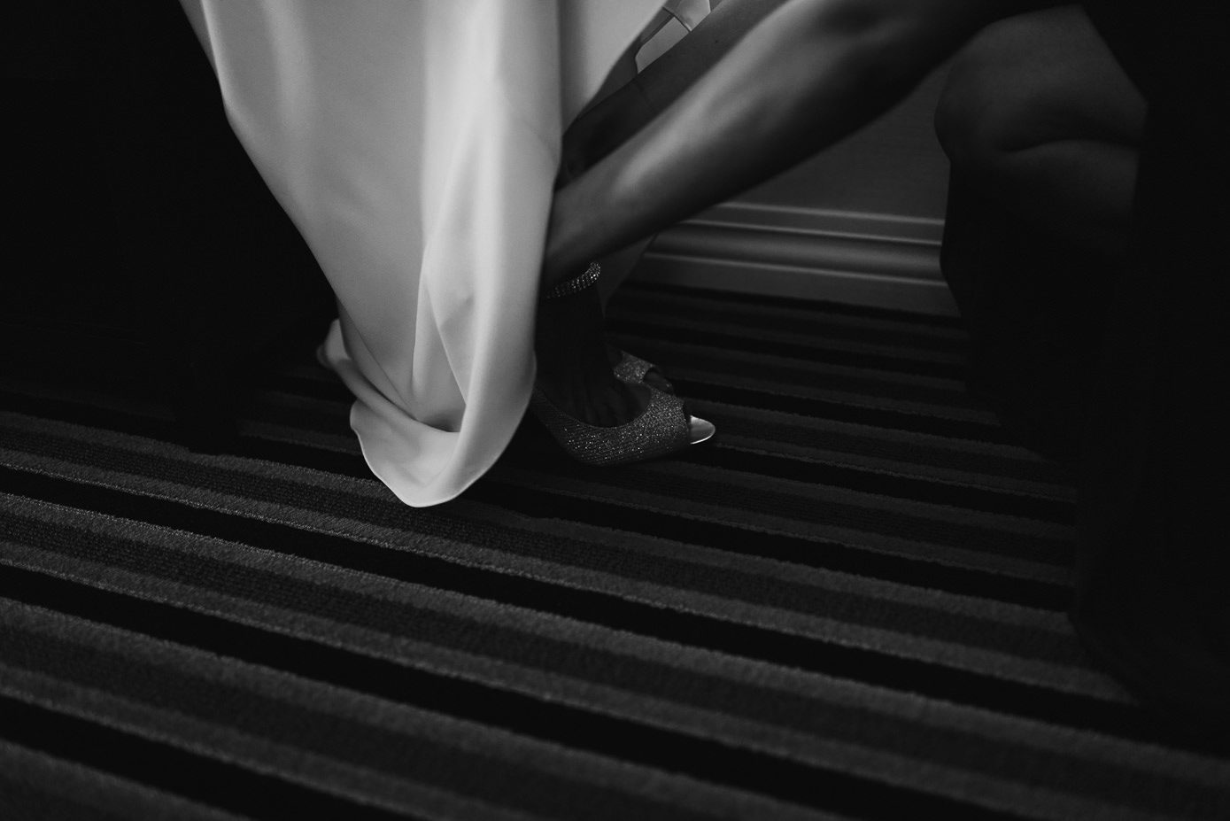 Madison wedding - bride getting ready at Madison Concourse Hotel