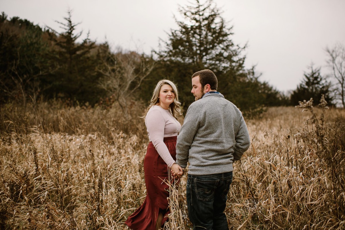 Madison Wedding Photographer-Gibraltar Rock fall engagement session-Wisconsin engagement photos