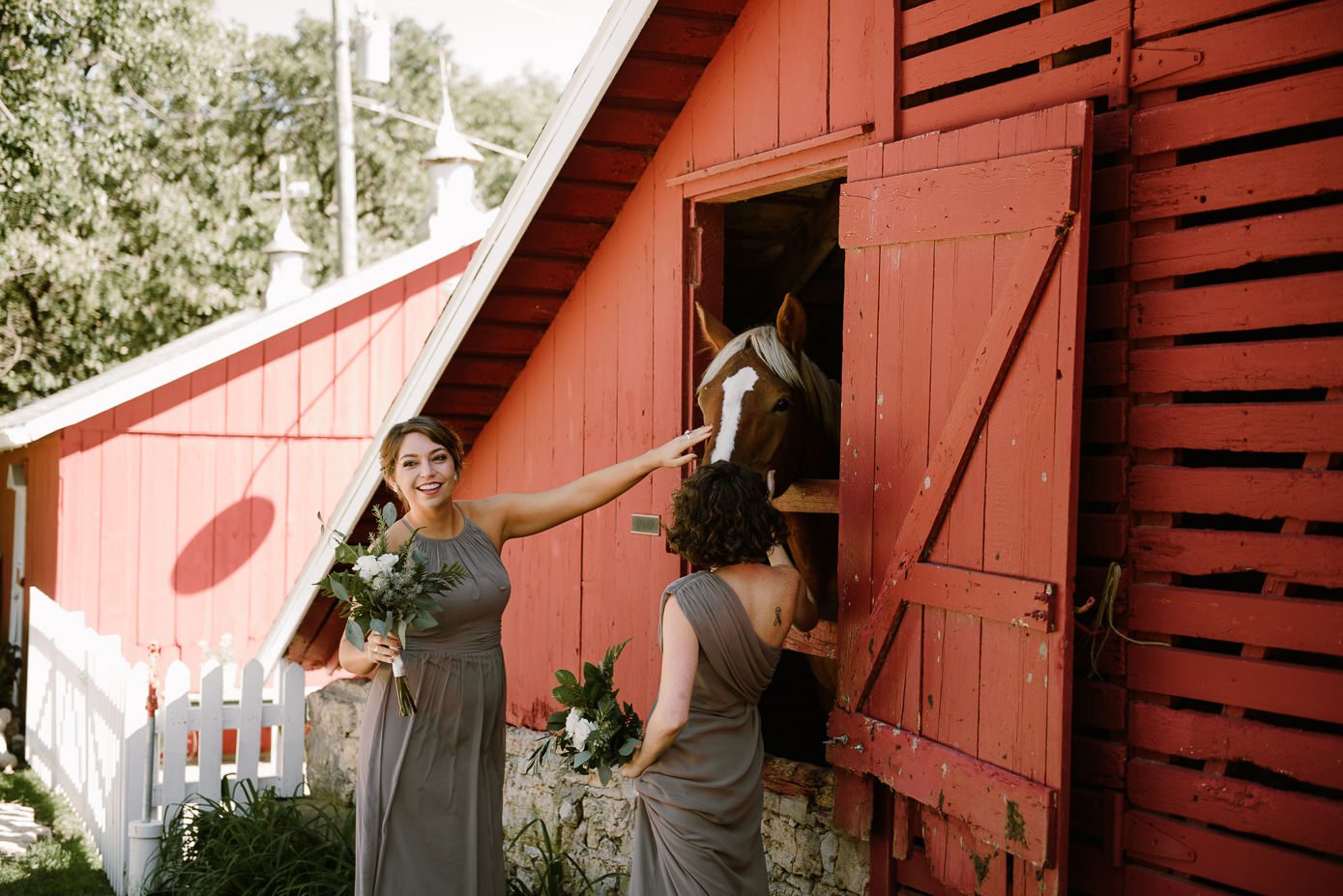 Oak Hill Weddings in Apple River - Kate Senger Photography