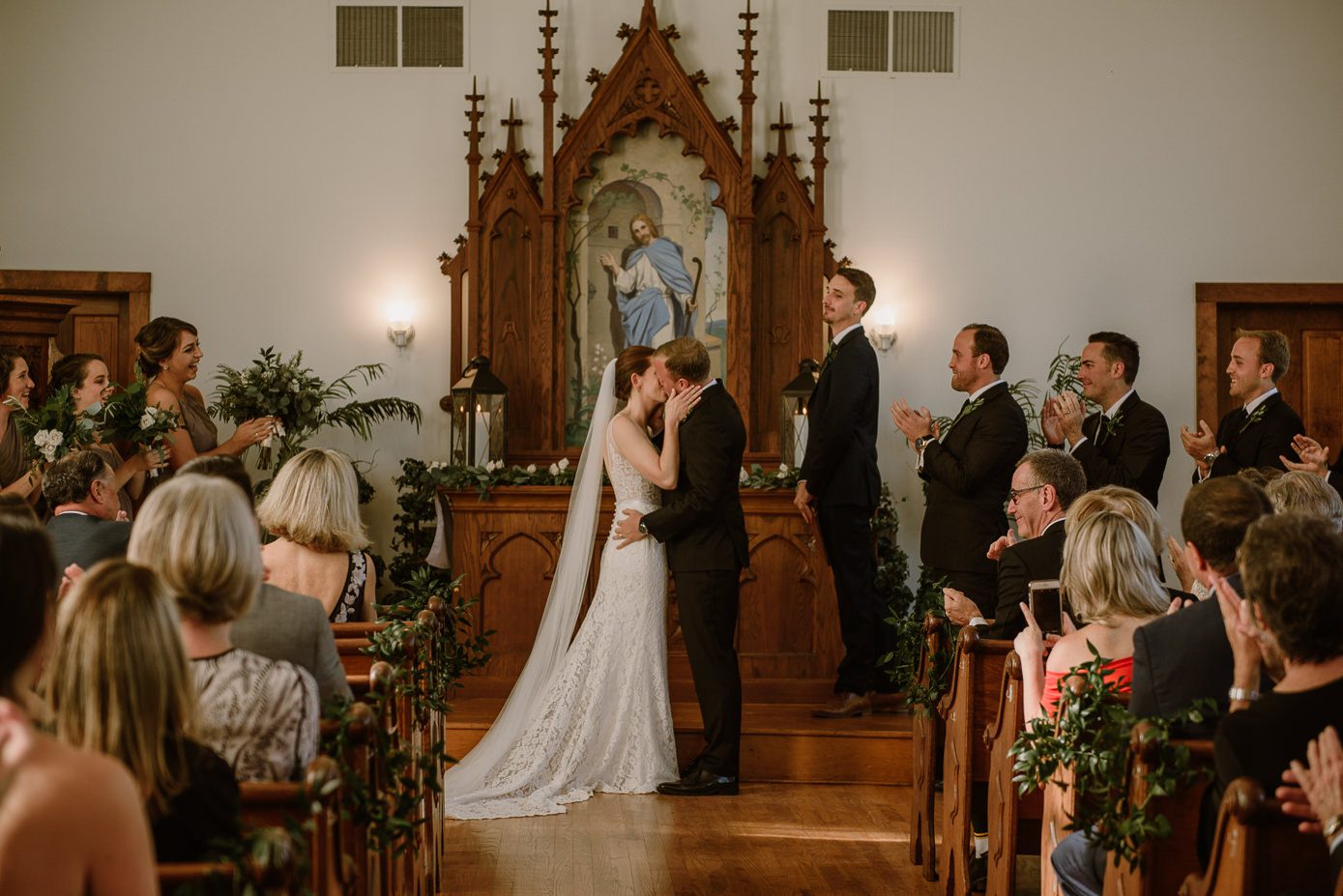 Oak Hill Weddings in Apple River - Kate Senger Photography