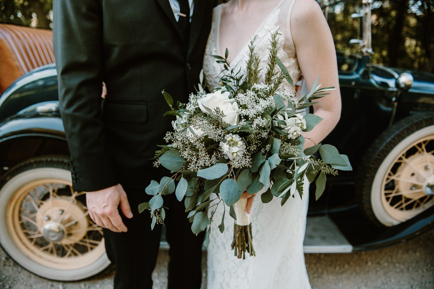 Oak Hill Weddings in Apple River - Kate Senger Photography
