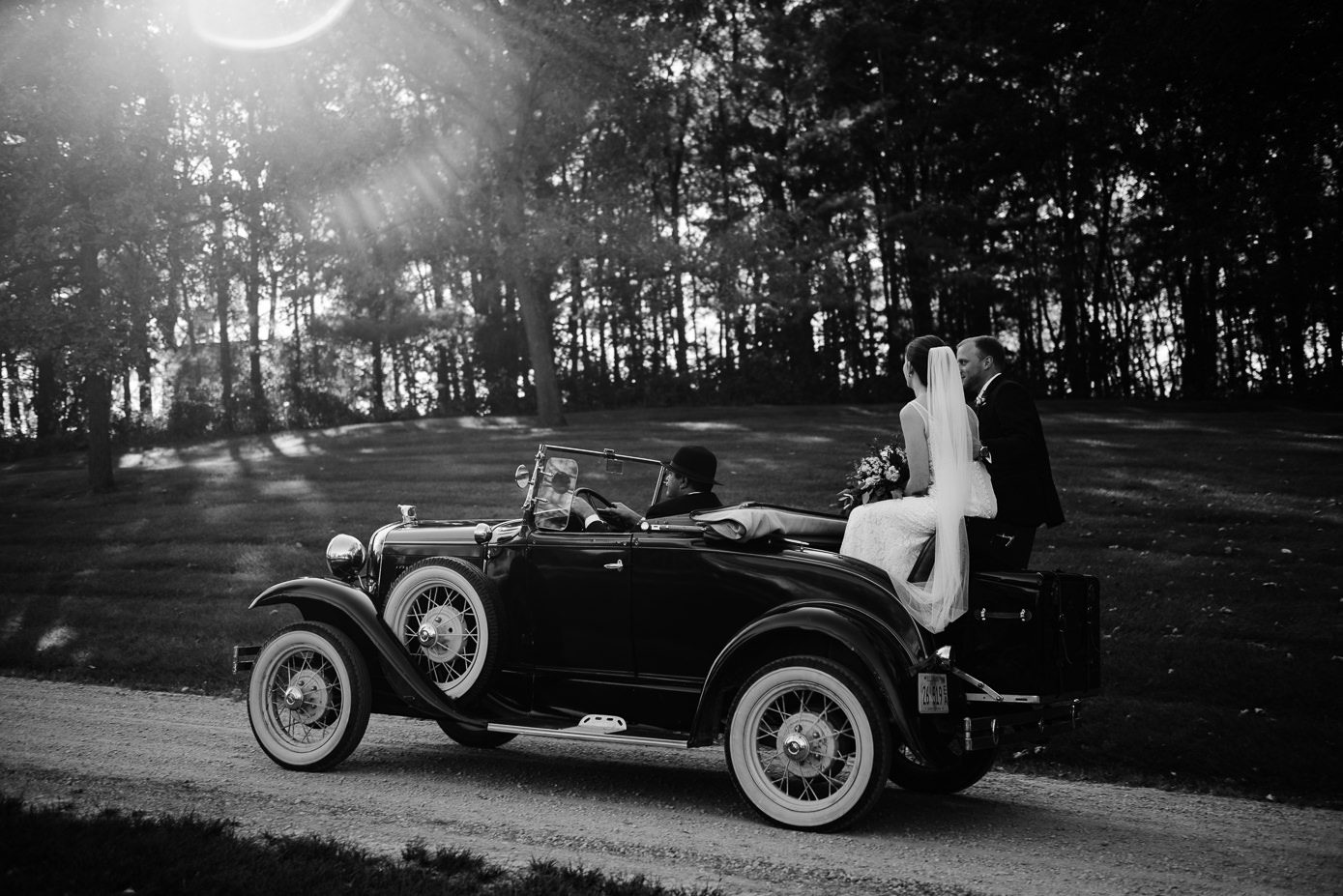 Oak Hill Weddings in Apple River - Kate Senger Photography
