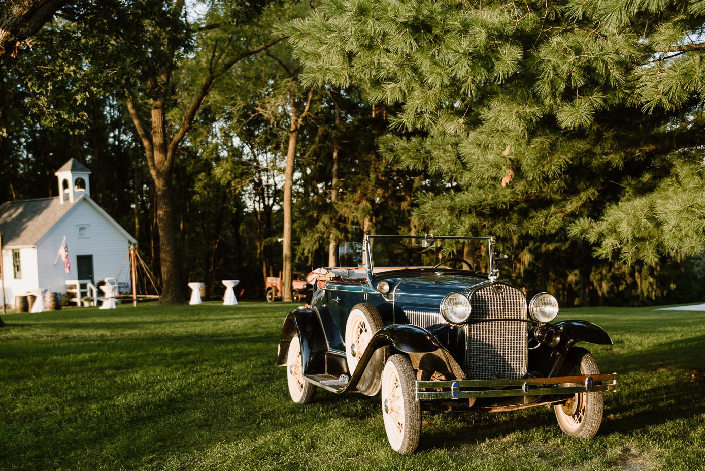 Oak Hill Weddings in Apple River - Kate Senger Photography