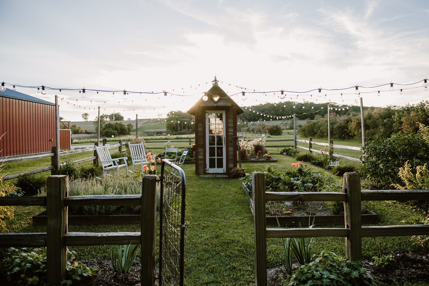 Oak Hill Weddings in Apple River - Kate Senger Photography
