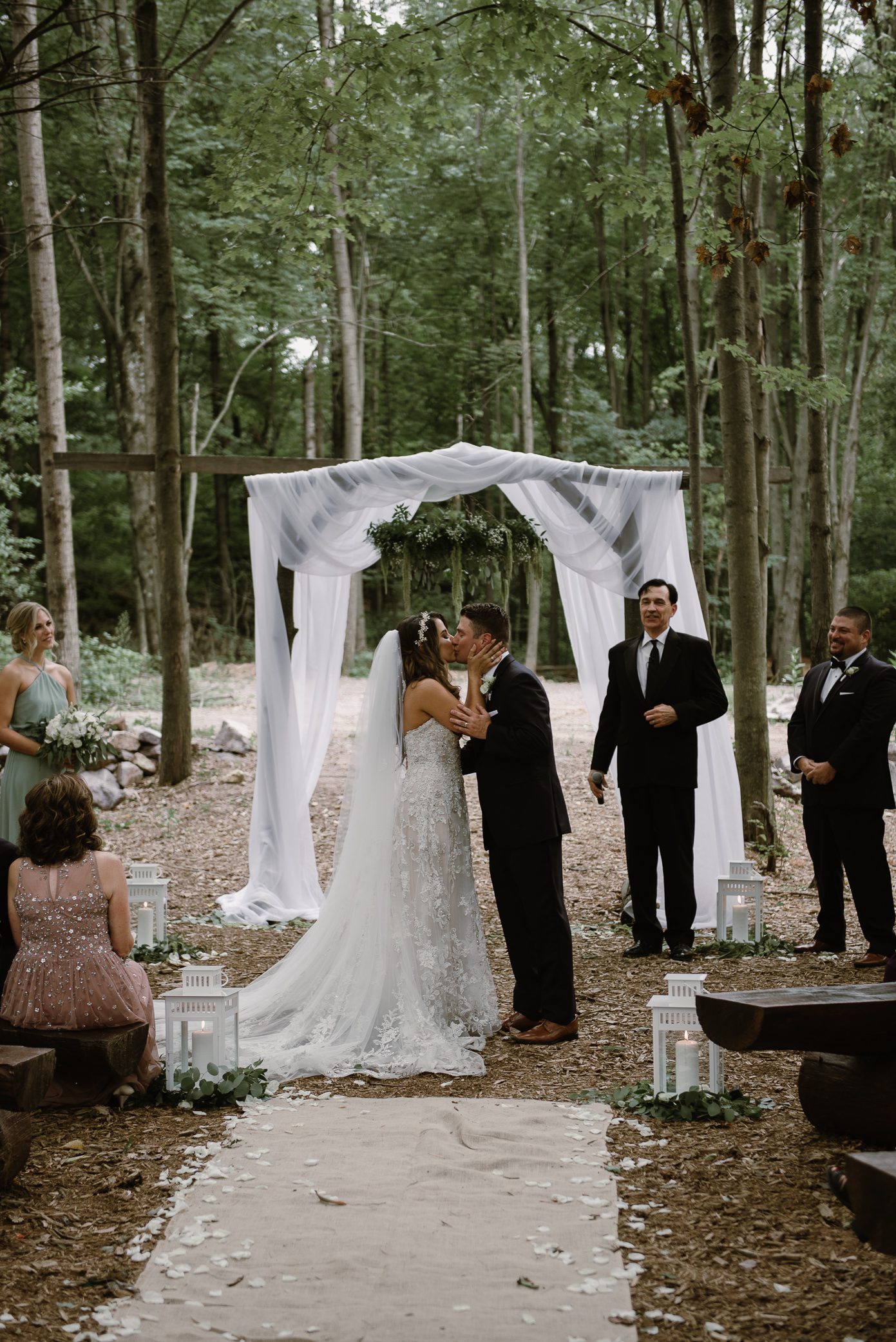 Wisconsin Dells Wedding Swan Barn