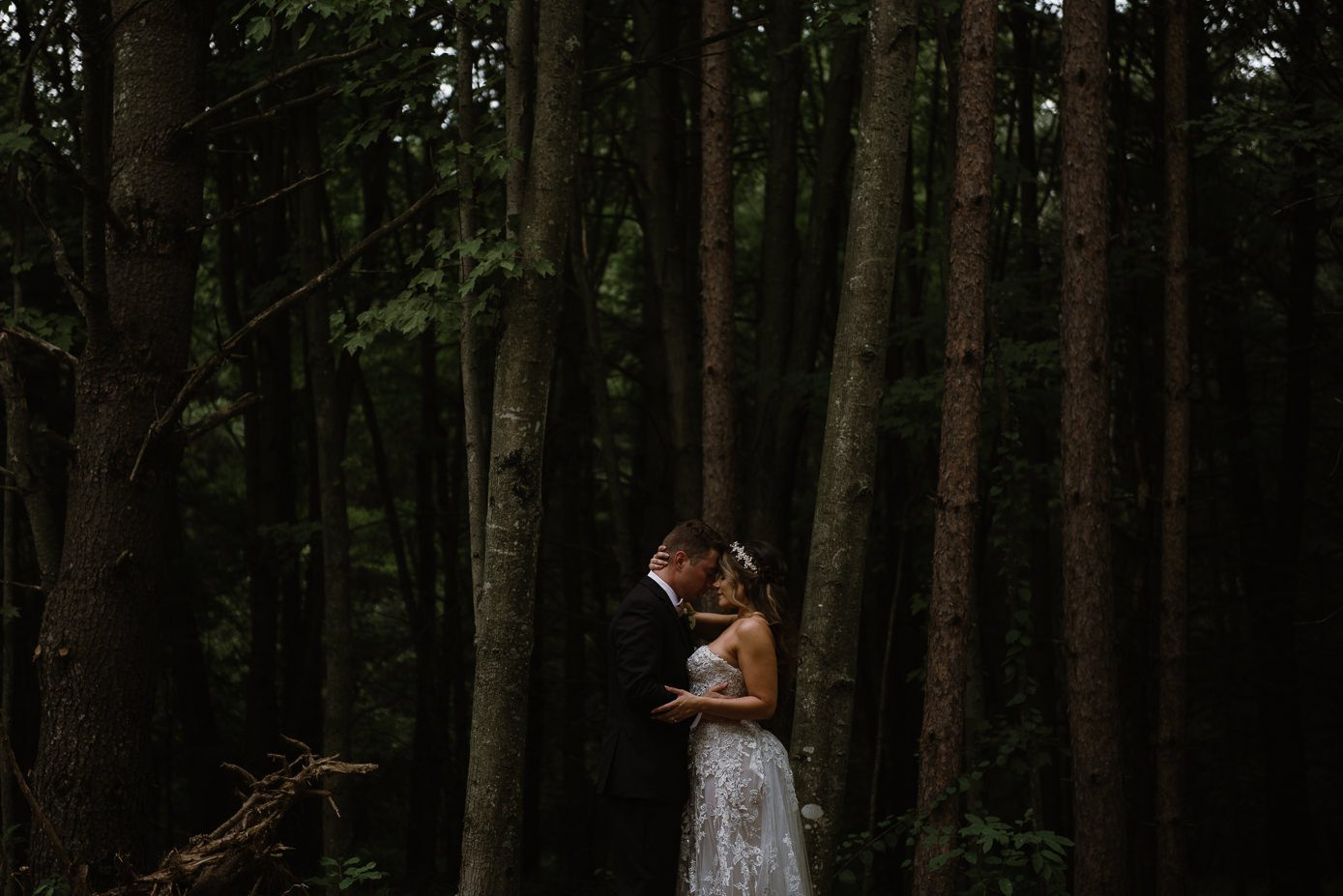 Wisconsin Dells Wedding in the woods