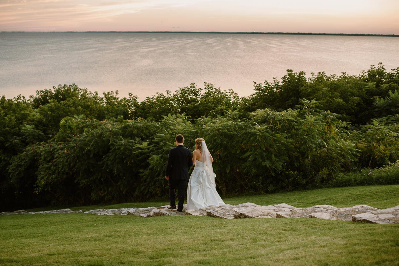 Appleton Wedding Overlooking Lake Winnebago-Kate Senger Photography