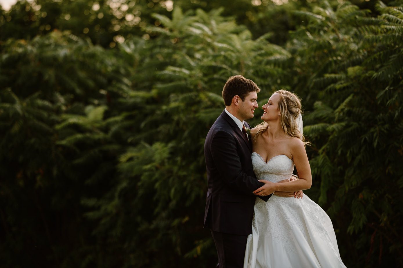 Appleton Wedding Overlooking Lake Winnebago-Kate Senger Photography